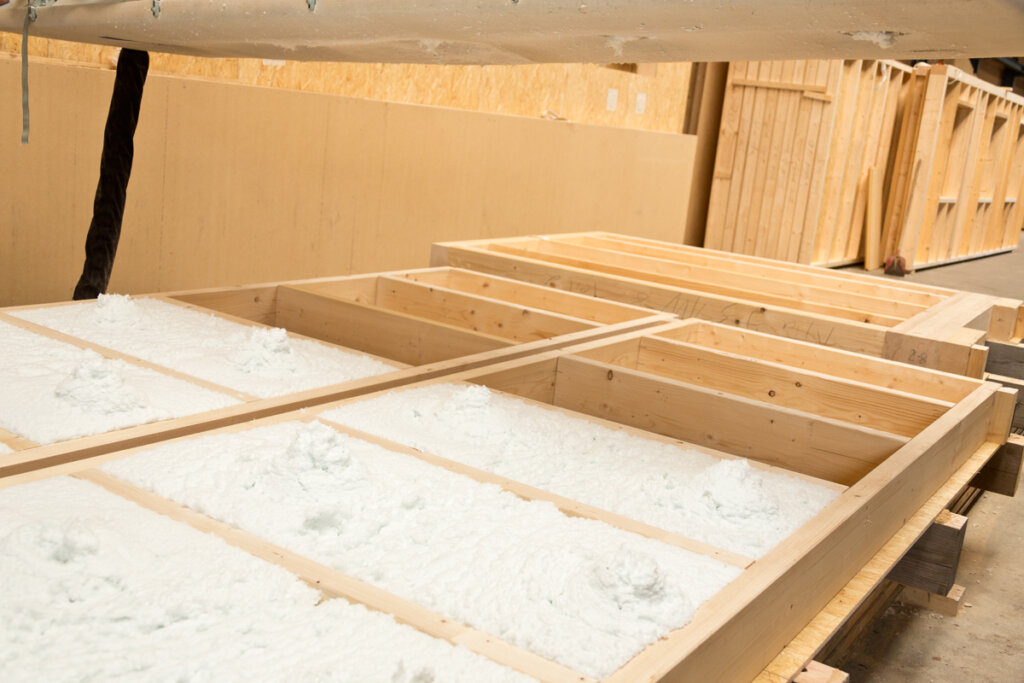Kindertagesstätte „Stadtspatzen“ in Wismar: Einblasdämmung und Holzrahmenbau mit URSA Mineralwolle