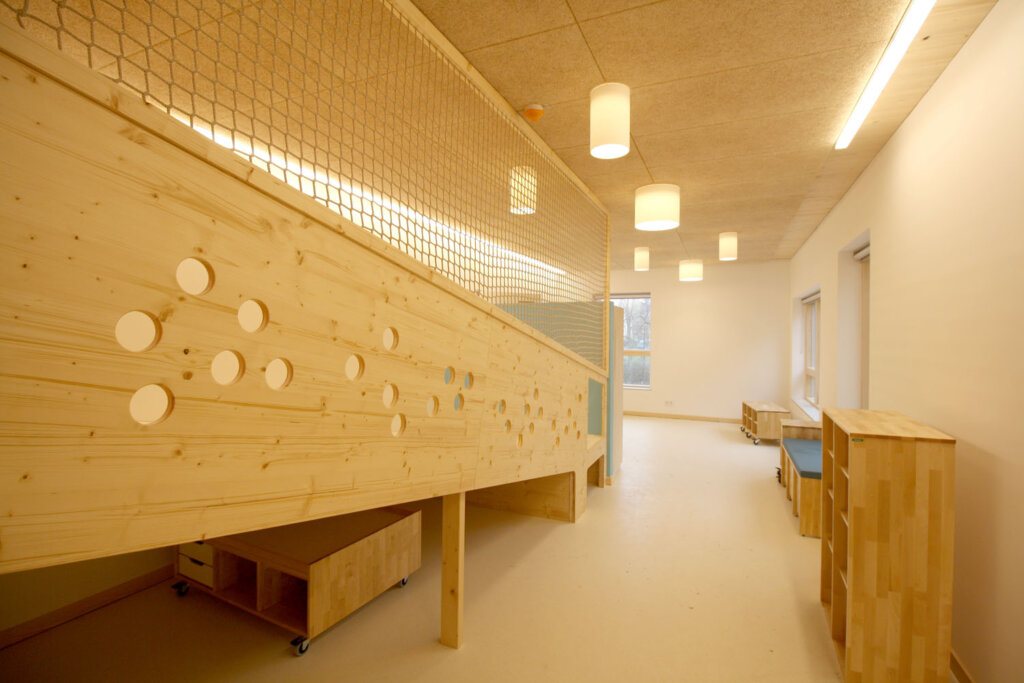 Kindertagesstätte „Stadtspatzen“ in Wismar: Einblasdämmung und Holzrahmenbau mit URSA Mineralwolle